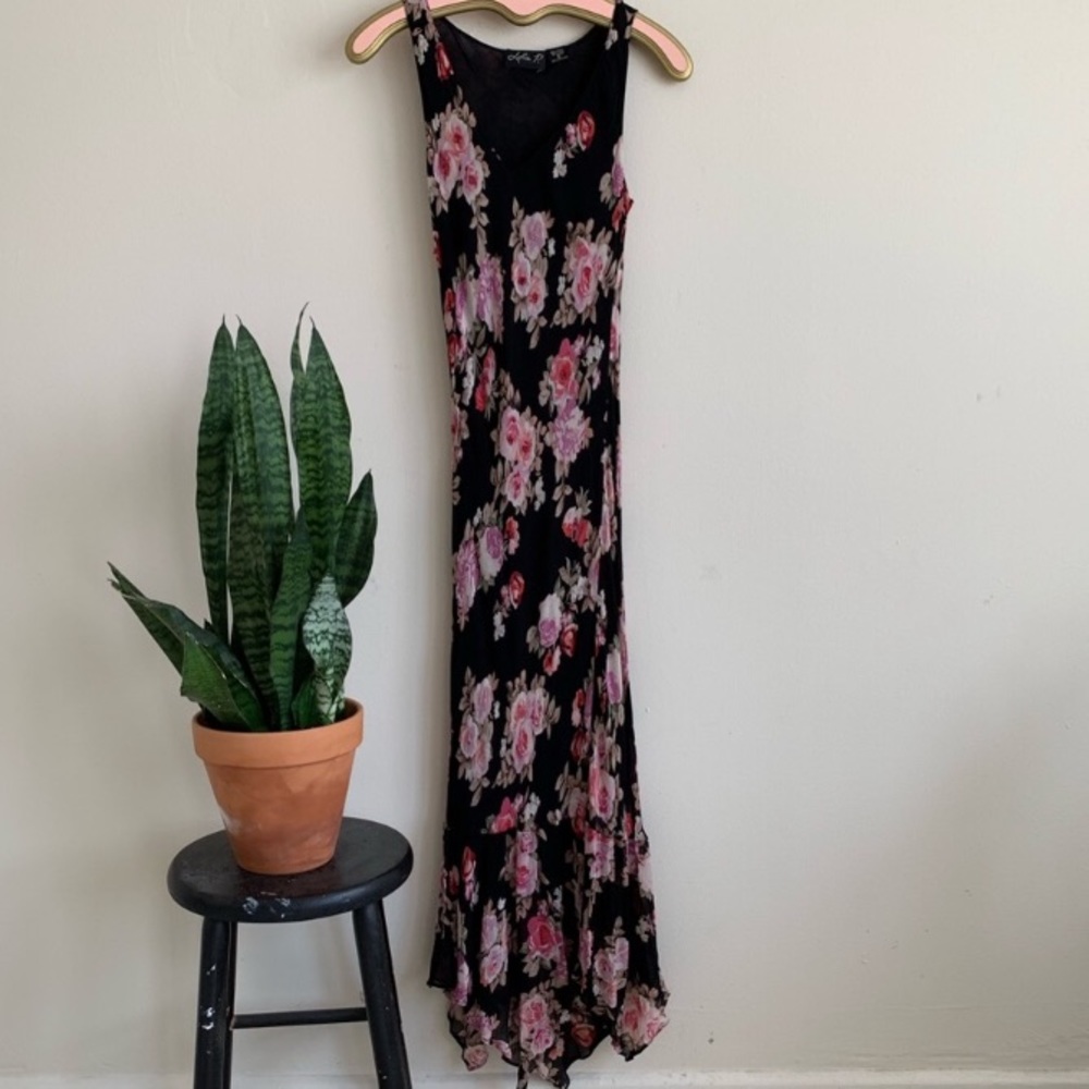 vintage 90s v-neck floral maxi